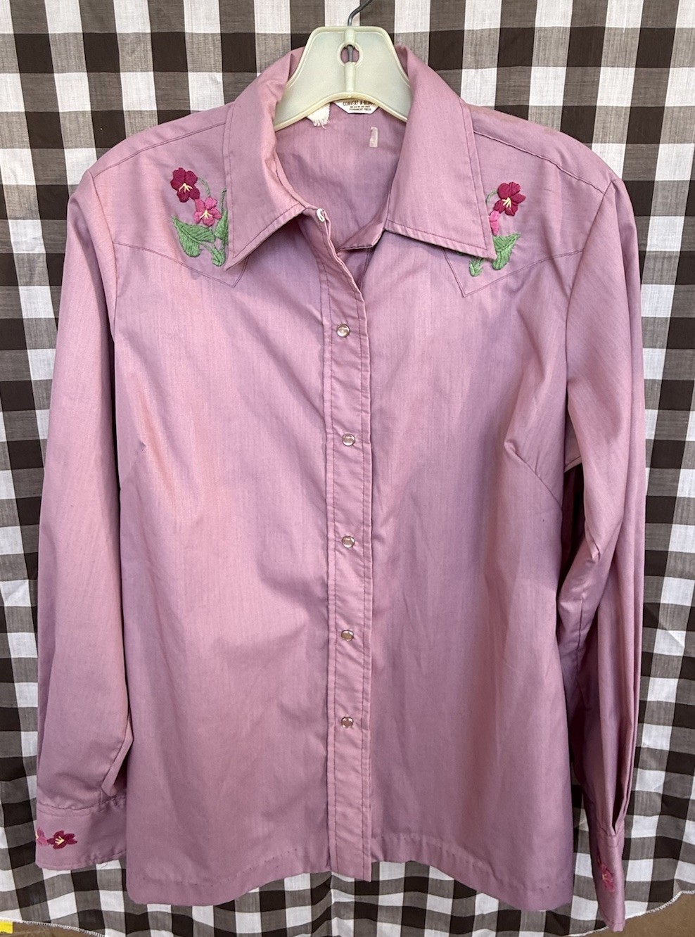 Vintage 70s Western Handmade Embroidered Flowers Pearl Snap Womens Petite Small