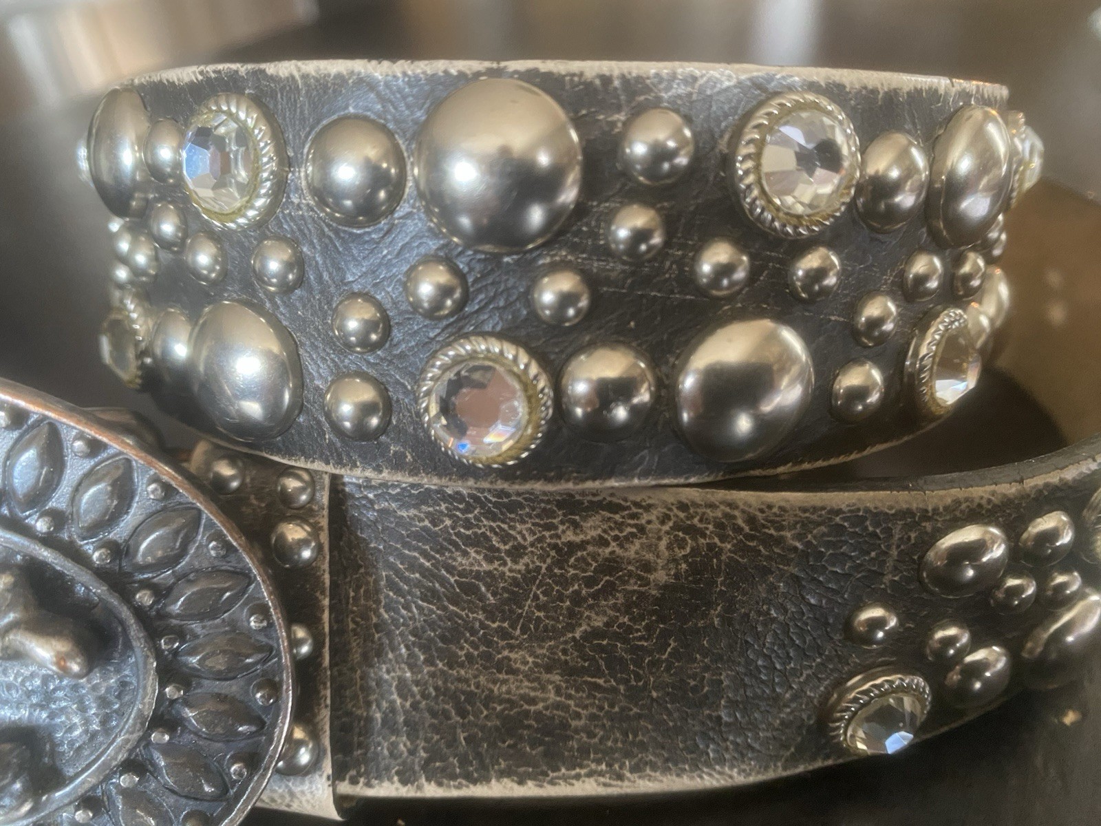 Vintage 90’s Street Ahead Women’s Italian Leather With Rhinestones Size 4-6