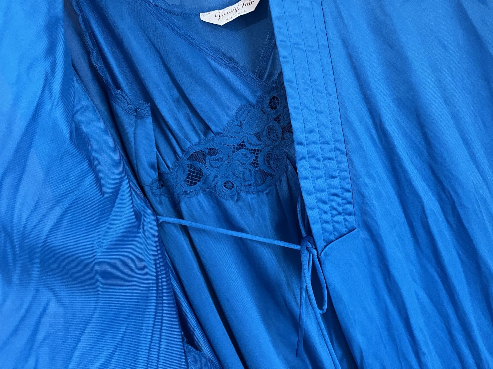 Vintage Vanity Fair Peignoir Set Silky Nylon Nightgown & Dressing Robe XS