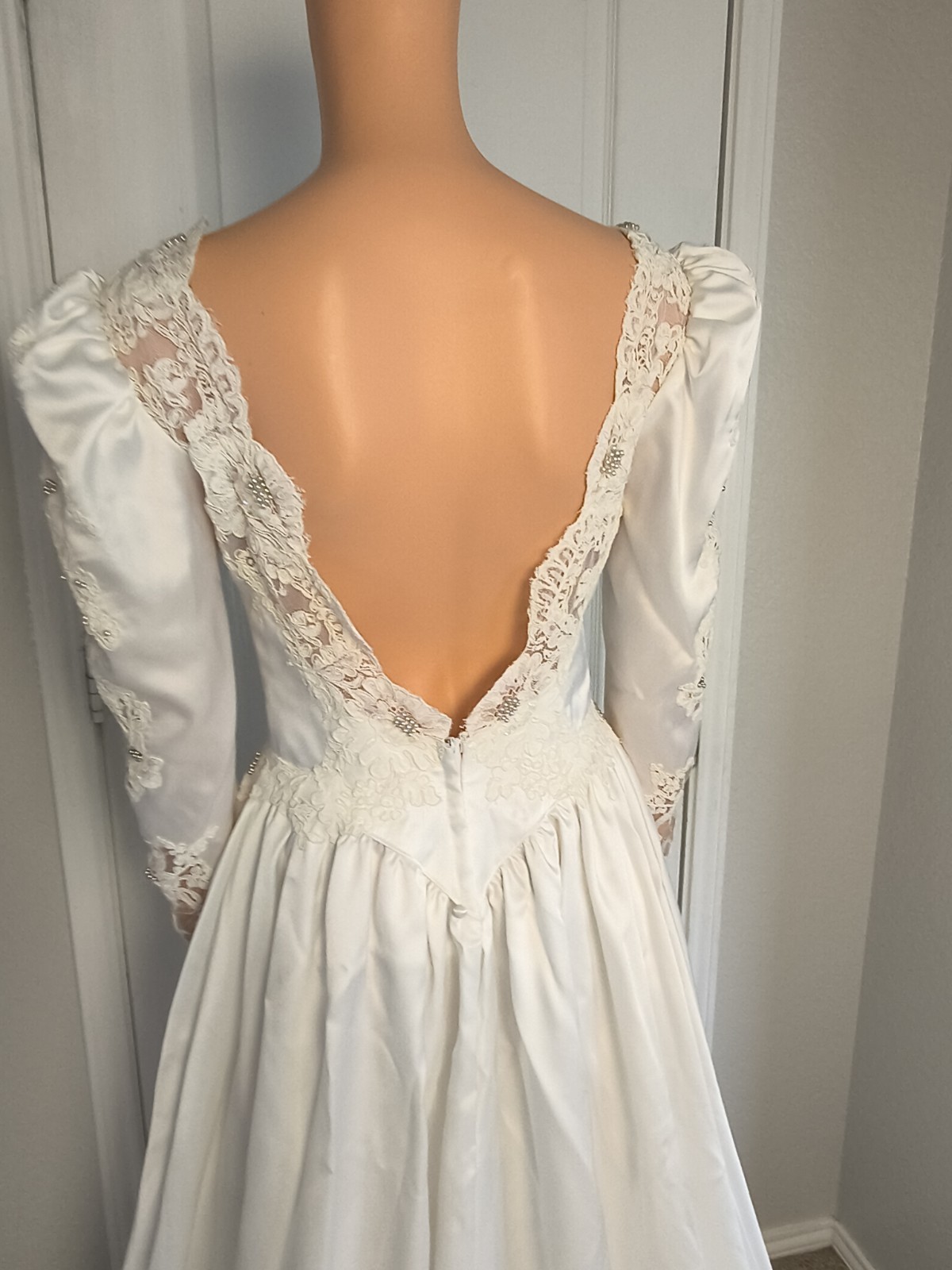 Vintage 80s Glam Satin Lace Cottagecore Fairycore Wedding Dress Size 10 Train 41