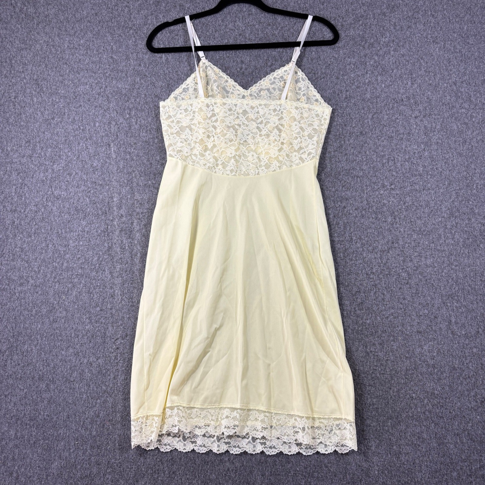 Vintage Floral Lace Trim Full Slip Dress Pale Yellow Adjustable Straps Lingerie