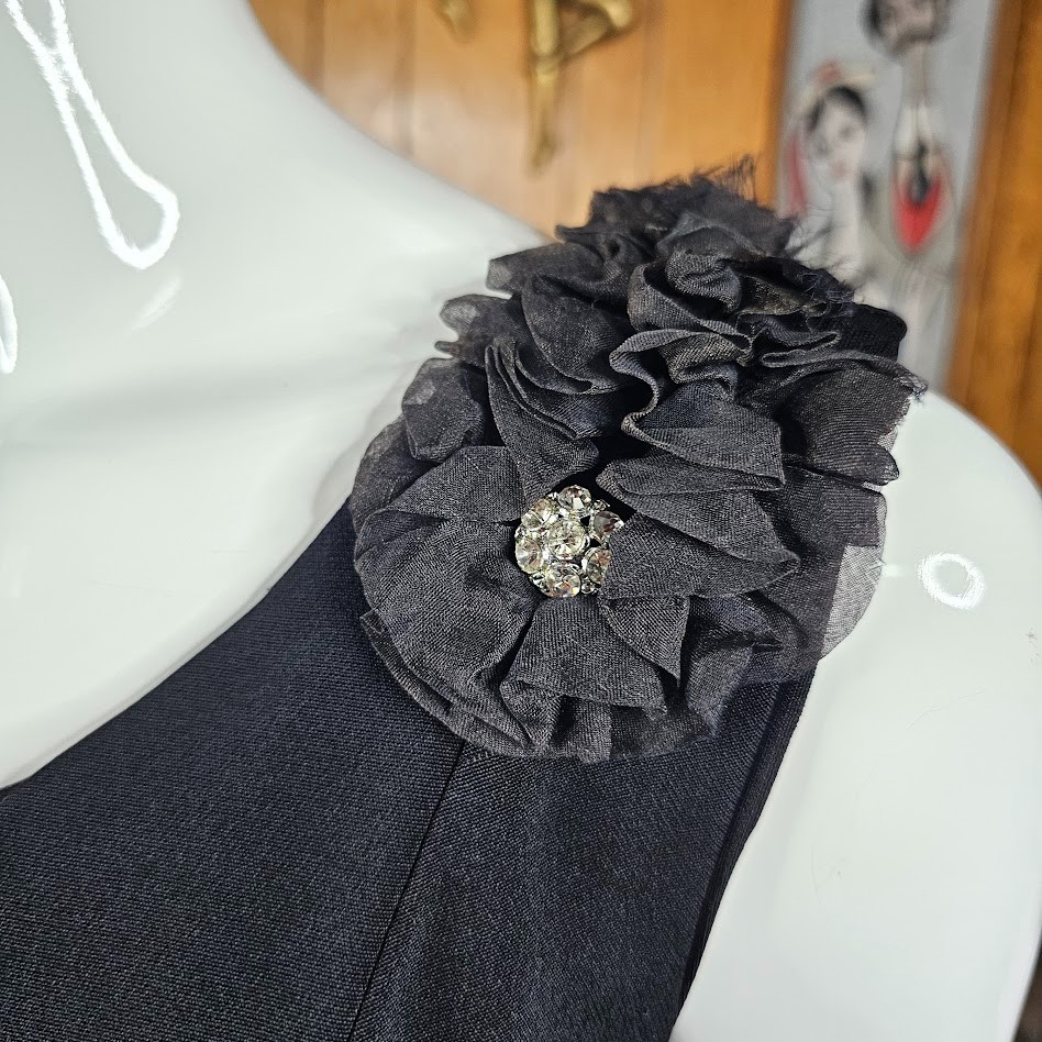 Vintage 60s Black Scalloped Ruffle Sheath Wiggle Pencil Cocktail Party Dress S/M