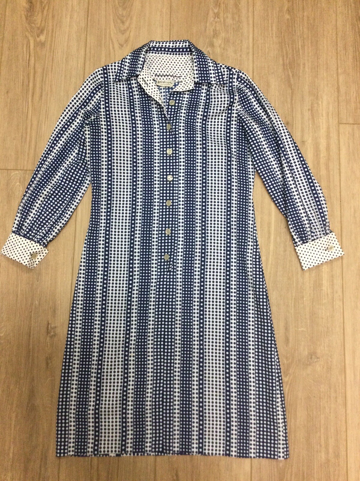 VINTAGE DRESS DAVID CRYSTAL NAVY AND WHITE POLKA DOTS DOUBLE CUFF SLEEVE LACE