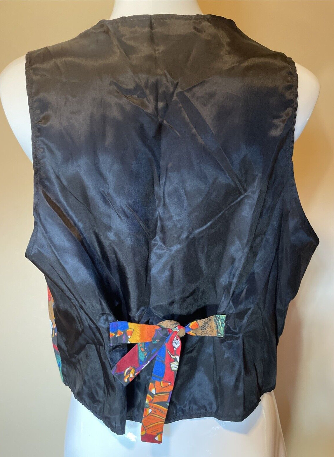 Vtg 90s Basic Edition Halloween Vest Ghosts Pumpkins Art Witches Bats Hipster MD