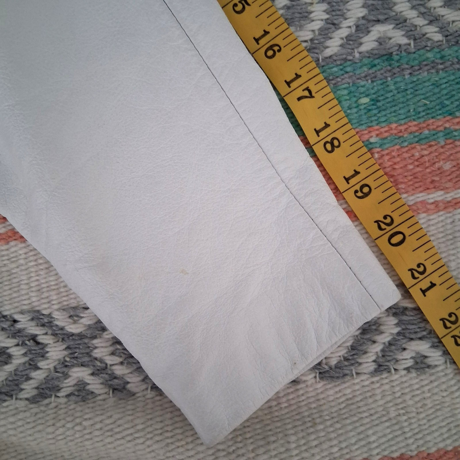 VTG Chia 80s 90s White Leather Jacket Womens Small Yoked Snap Waist Coat 3D Moto