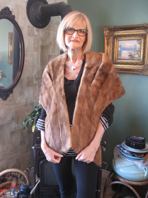 #2A VINTAGE Mink FUR STOLE wraps pastel brown so soft 54″ in long