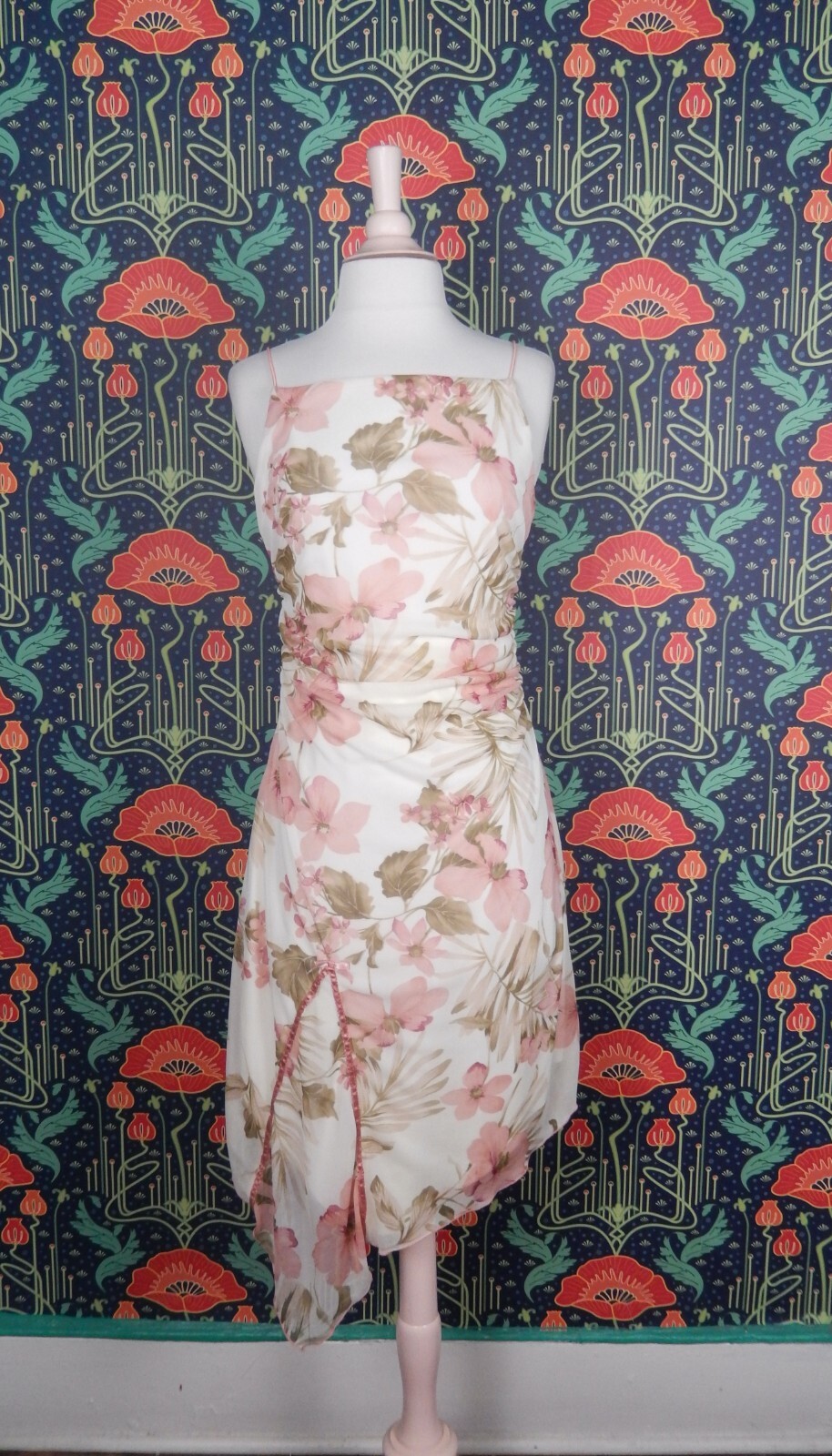Vintage 90’s Y2K Ivory Pink Floral Asymmetrical Romantic Pointy Hem Slip Dress