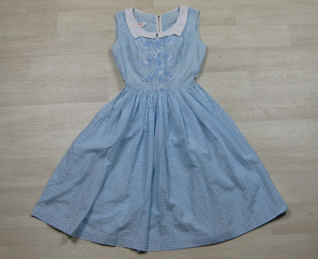 Vintage 50s Gingham Swing Dress (XS) Rockabilly Cotton Floral Embroidery