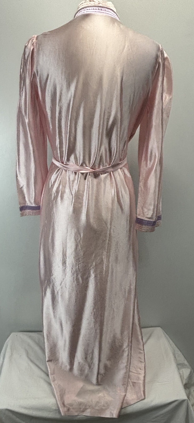 Vtg Barad & Co By Tom Bezduda Nylon Blend Robe Sz Petite Pink Purple Long Belted