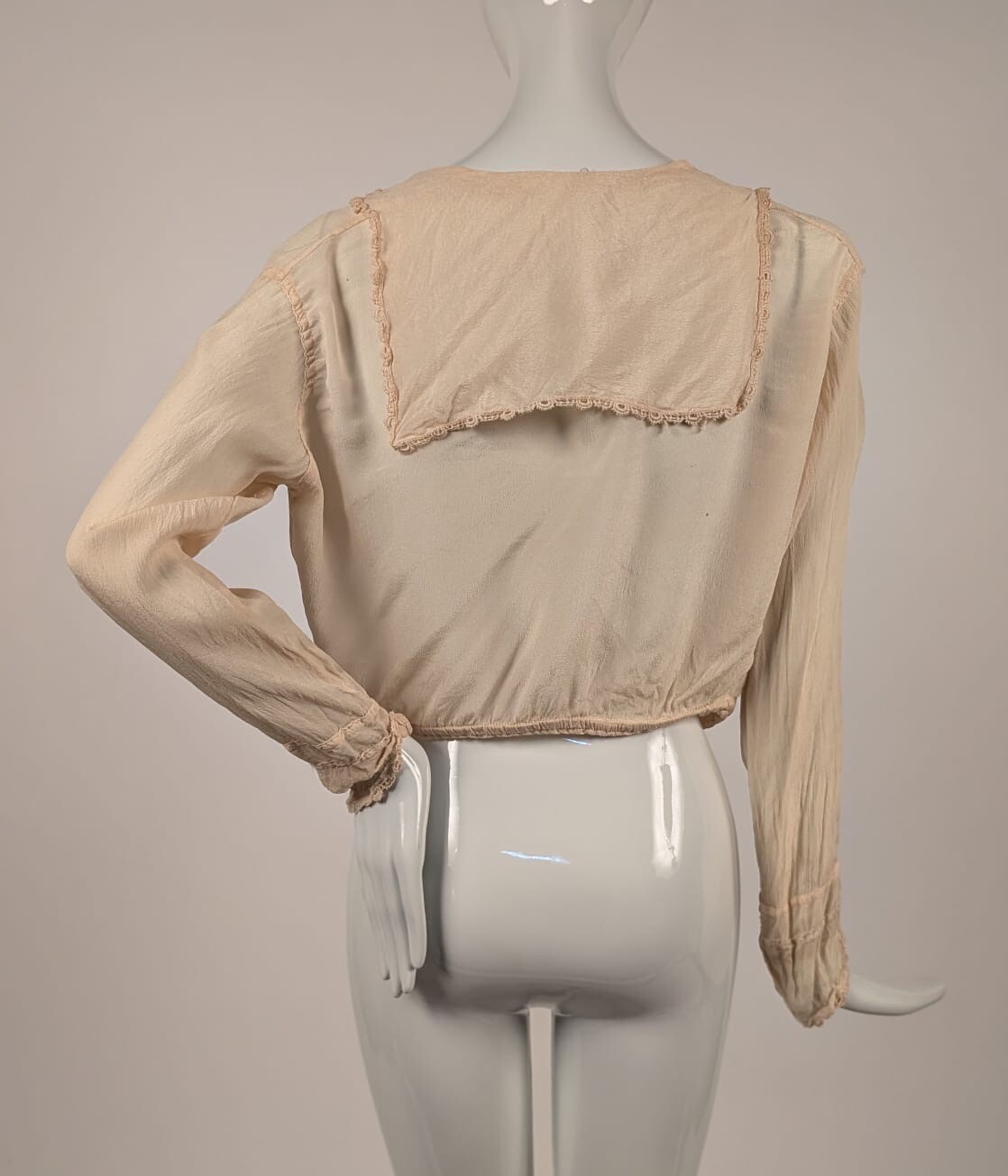 EDWARDIAN CREME SILK CREPE BLOUSE W LACE TRIMS
