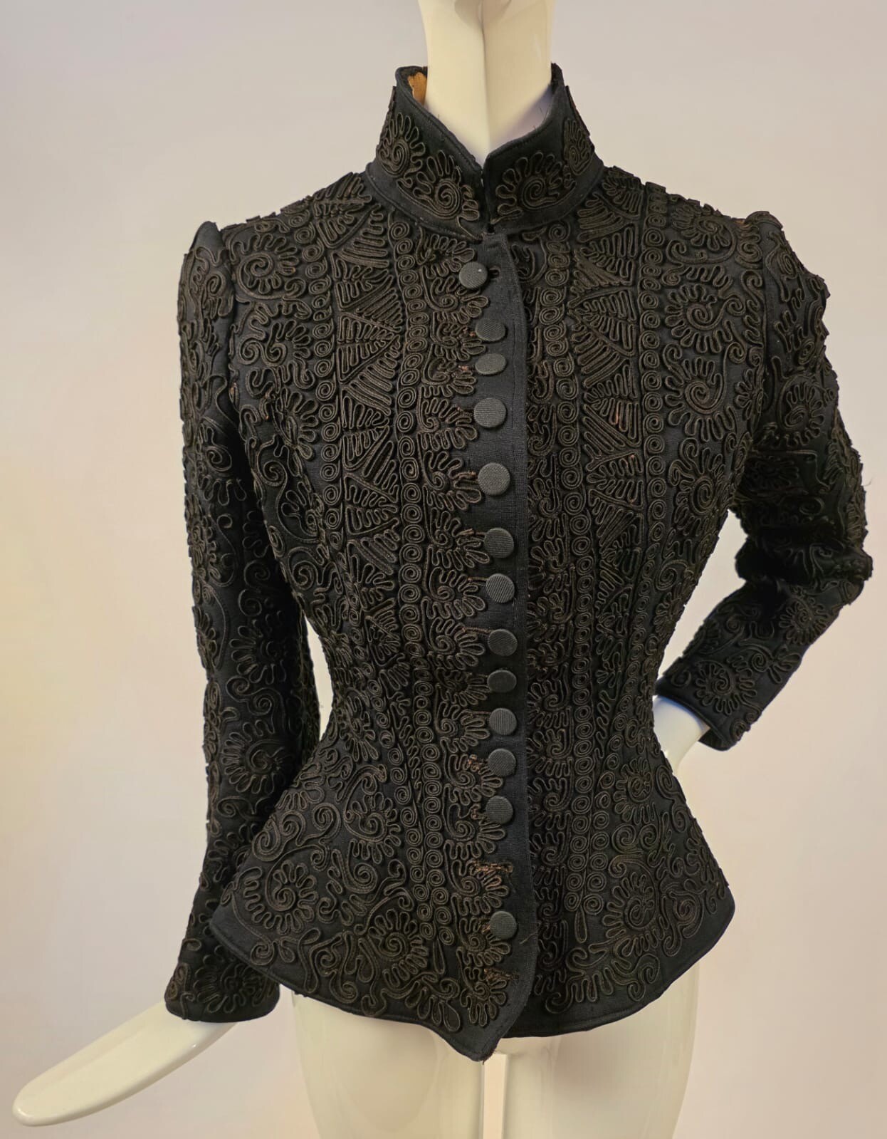 INTRICATE VICTORIAN 19TH C THICK SOUTACHE BUSTLE BACK JACKET