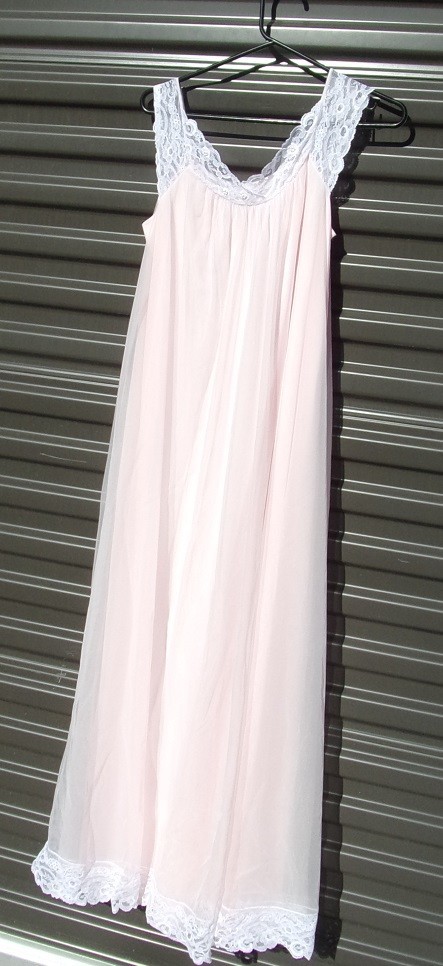 Vintage Women SILKY Nylon Lace Nightgown Size Petite Shadowline #21