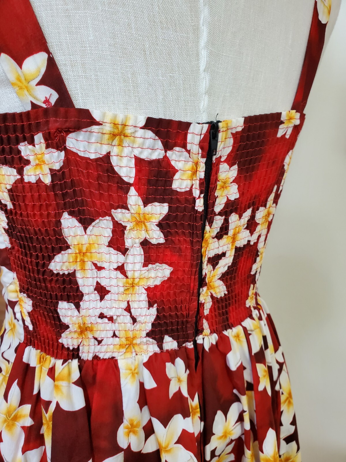 Royal Hawaiian Creations Red Plumeria Floral Print Strap Mini Sundress Size S