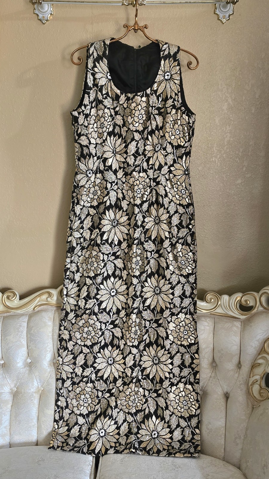 1960s Original Women’s Black and Gold Brocade Sleeveless Cocktail Dress