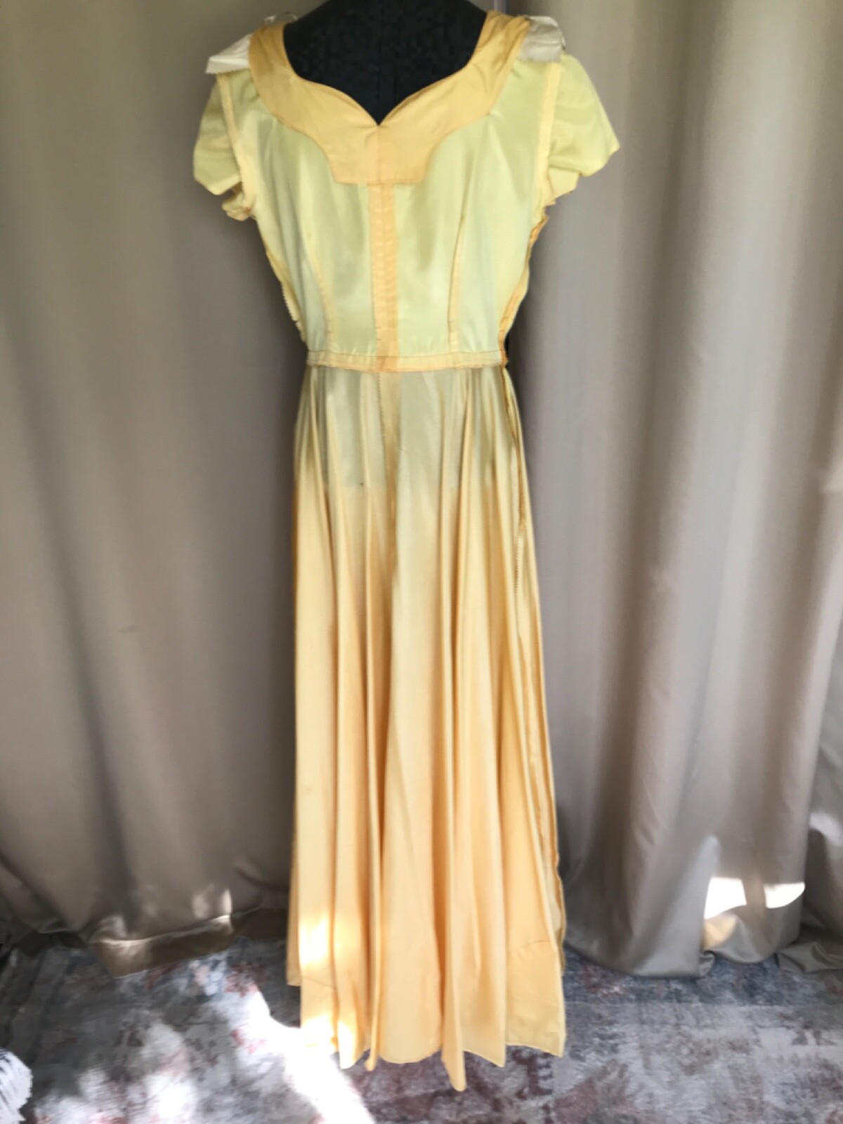 Vintage 50’s CORD FASHION made in California yellow gown with rhinestones touch