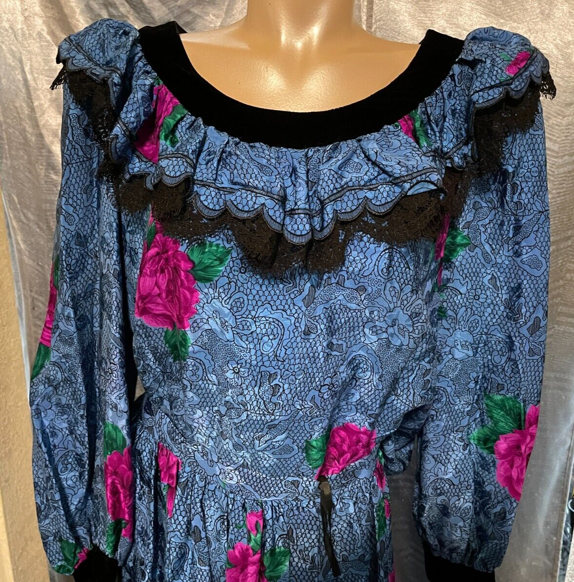 Miss D ~ Oscar De La Renta Vintage Sz 10 Silk Skirt & Top Blue Floral Ruffle