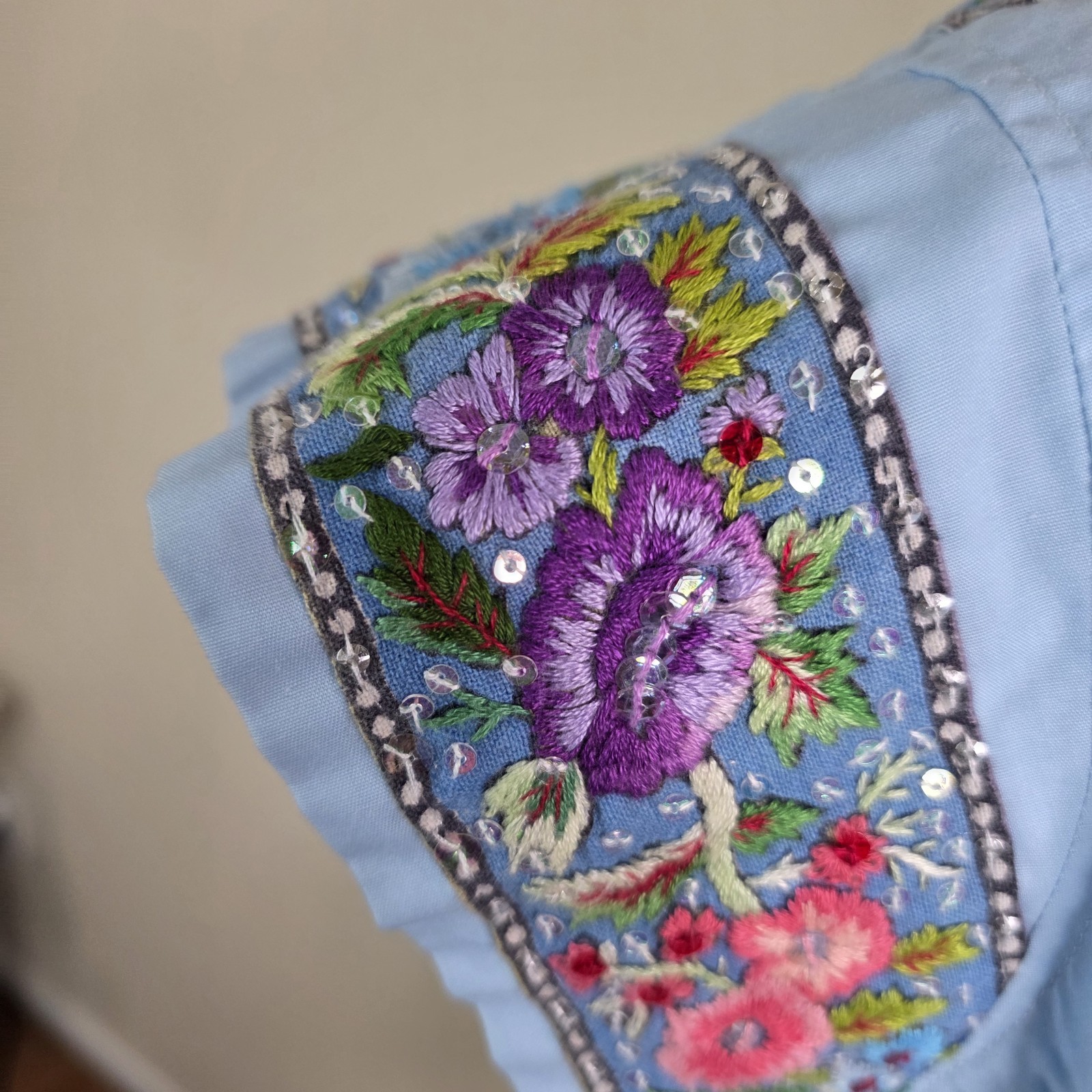 Vintage 1970’s Women’s Embroidered Handmade V neck Shirt Blouse Size M/L Peasant