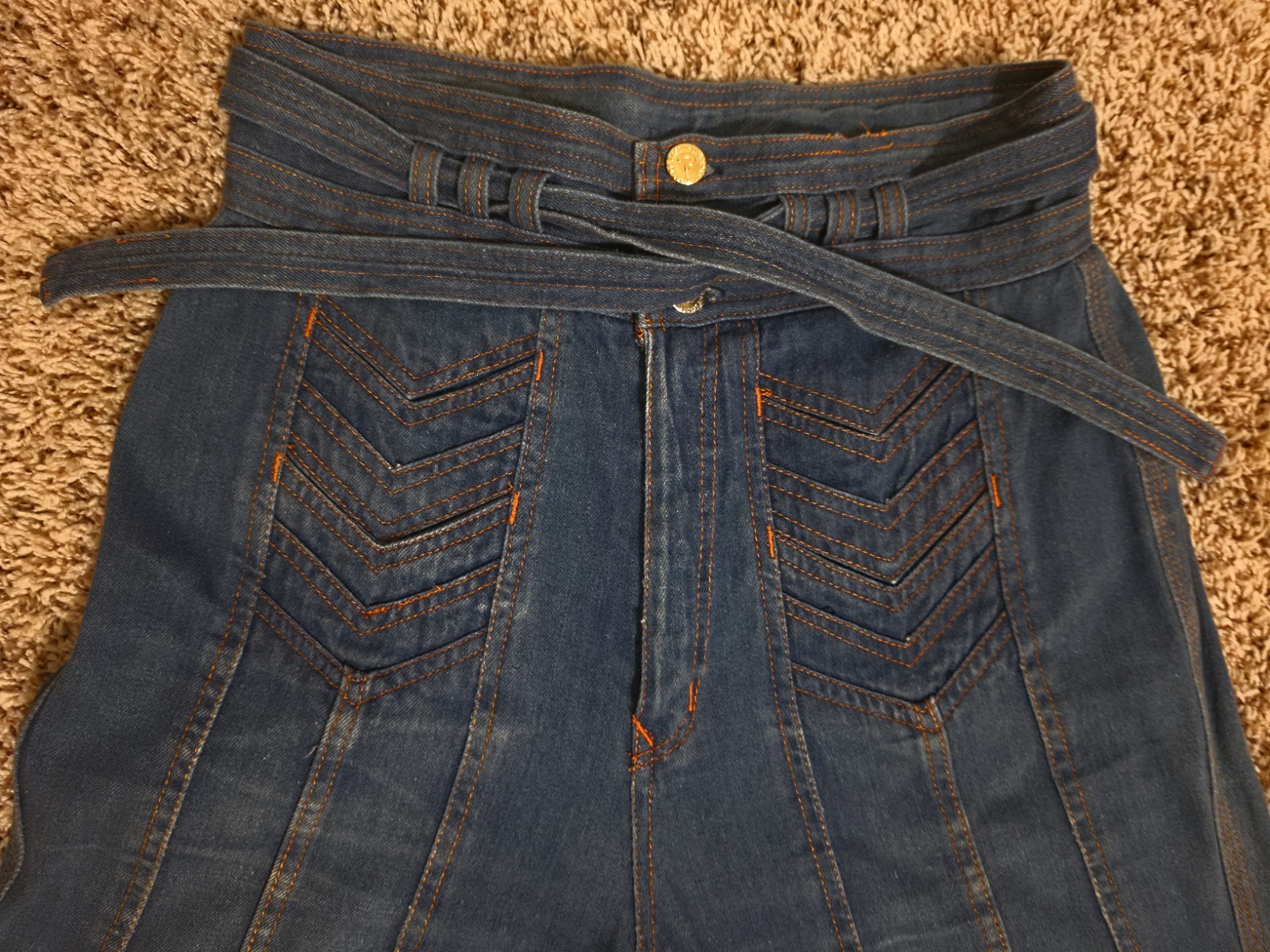 RARE Vtg 70s N’est Ce Pas Bell Bottoms – Sunray Pleated – Chevron Pockets CLEAN!