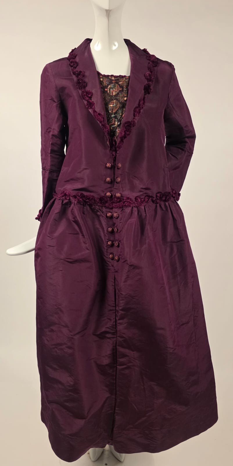 EDWARDIAN TEENS RED WINE SILK TAFFETA DRESS W CHENILLE EDGING + EMB FRONT 
