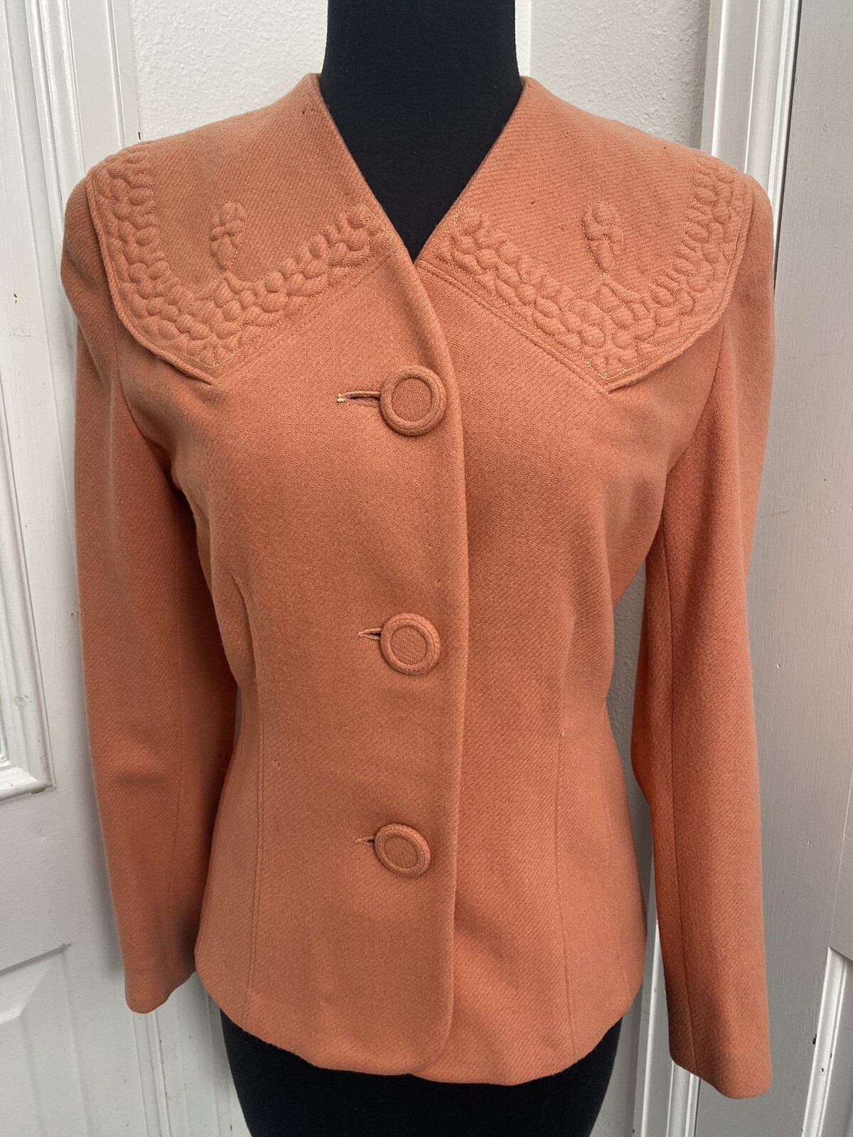 Vintage 1940’s Tufted Peach Fitted Jacket Bonny Juniors