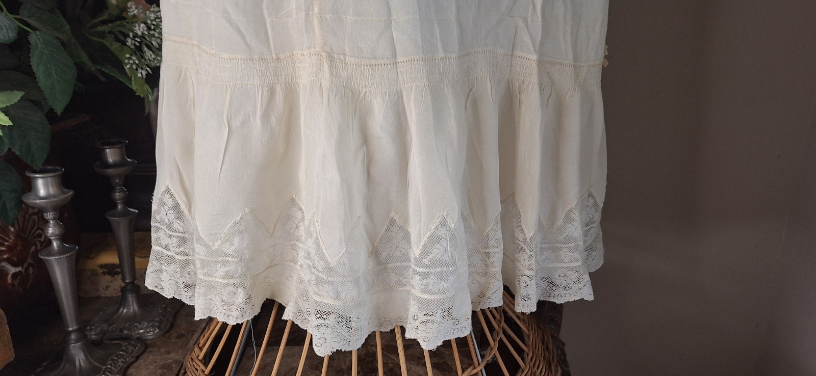 Antique 1920s 1930s Pure Silk & Lace Half Slip Petticoat