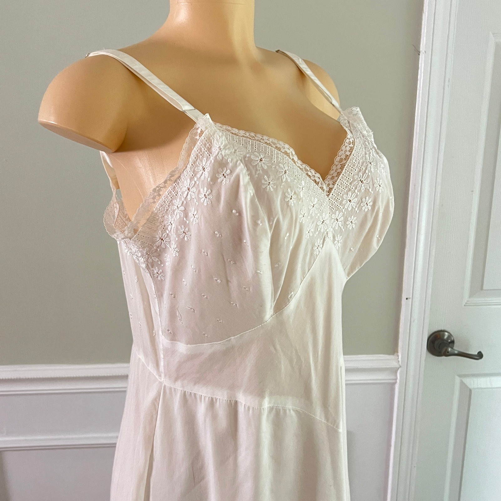 Vintage Eyelet Lace Full Slip Dress White Women Embroidered Cotton Cottagecore