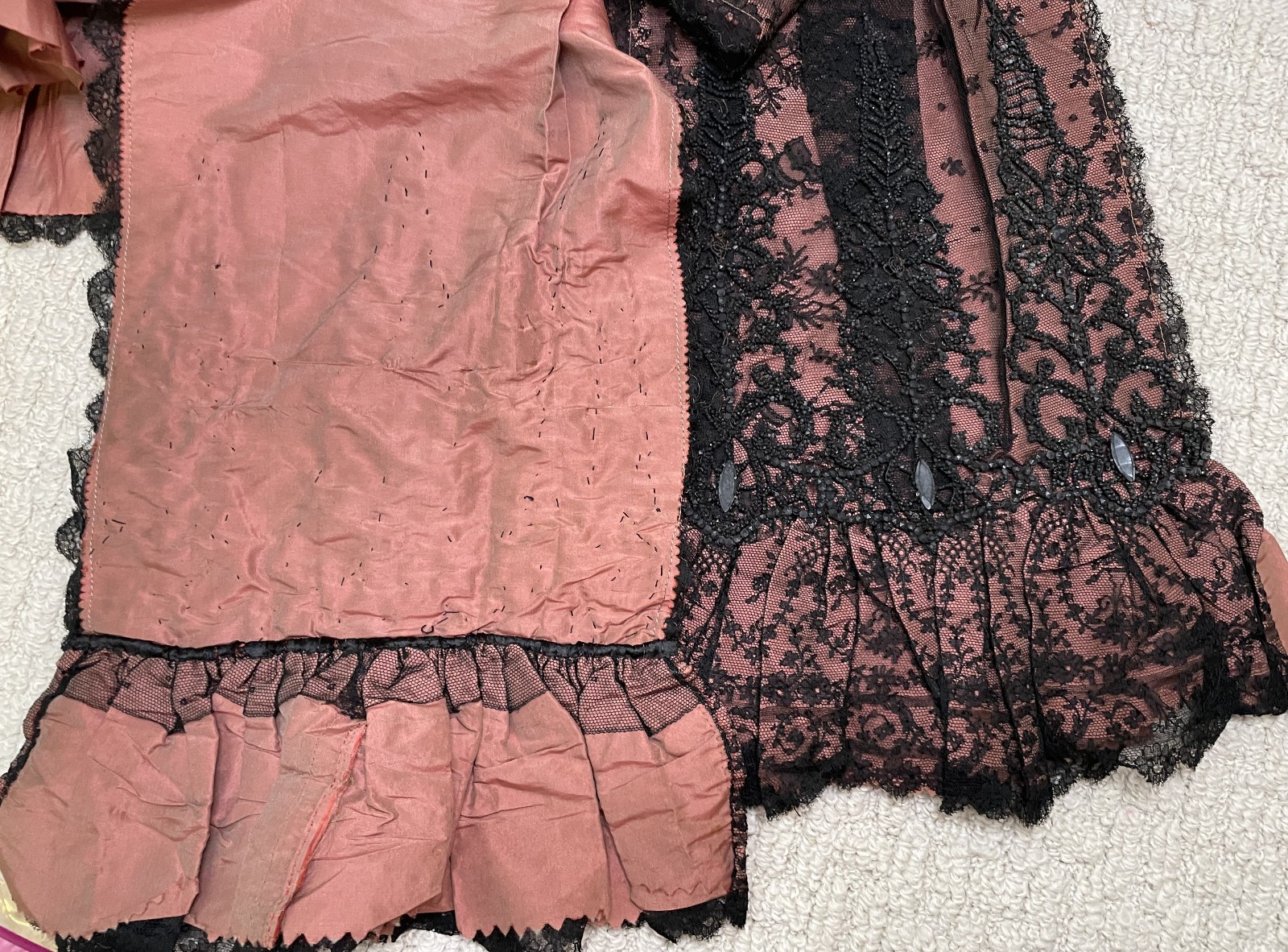 Antique 1800s 1900s Victorian Cape Pink & Black Chantilly Lace Beaded Ruffles OS