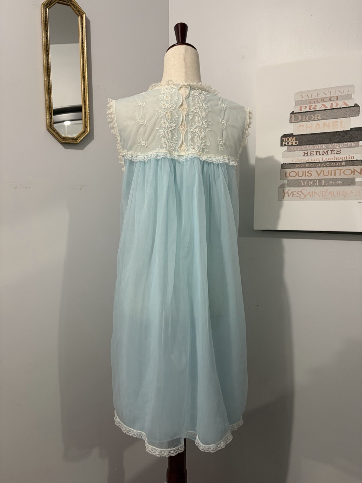 Vintage Carol Brent Light Blue Chiffon Lace Babydoll Nightgown Robe Set.