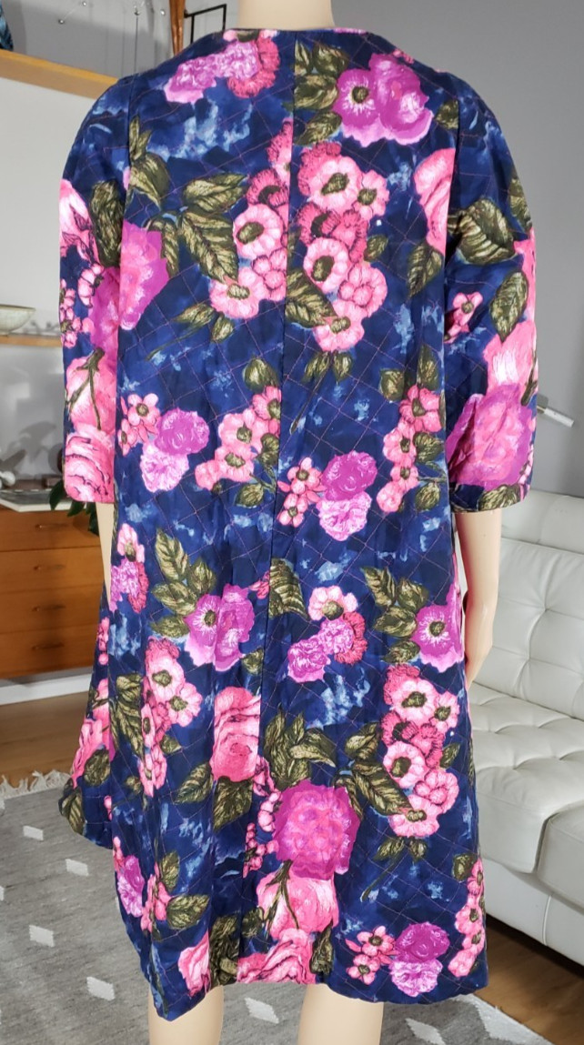 Vintage 60s Bright Floral Fifth Avenue Robes Quilted House Dress Lounge Wear