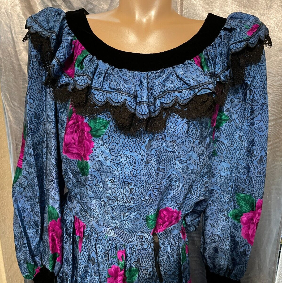 Miss D ~ Oscar De La Renta Vintage Sz 10 Silk Skirt & Top Blue Floral Ruffle