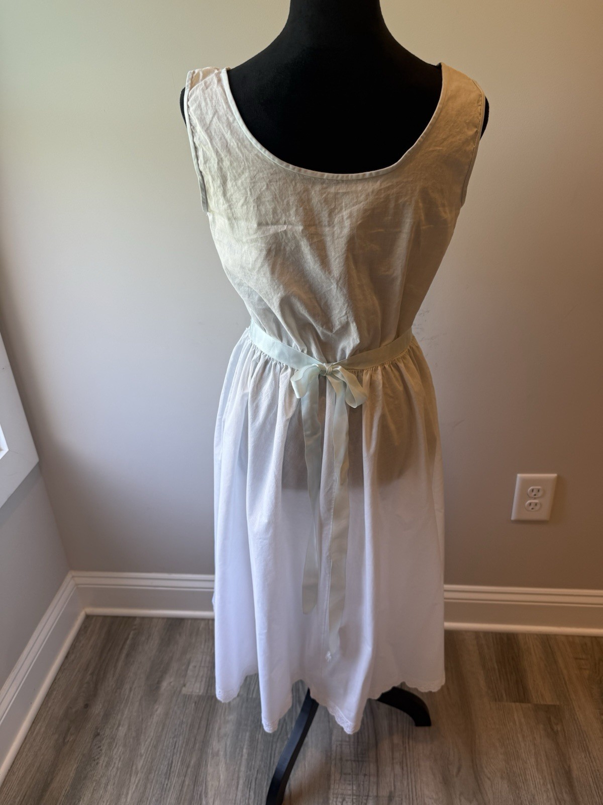 Vintage 50s 60s Shadowline Cotton Nightgown Slip Eyelet Ribbon Size 36 Cottage