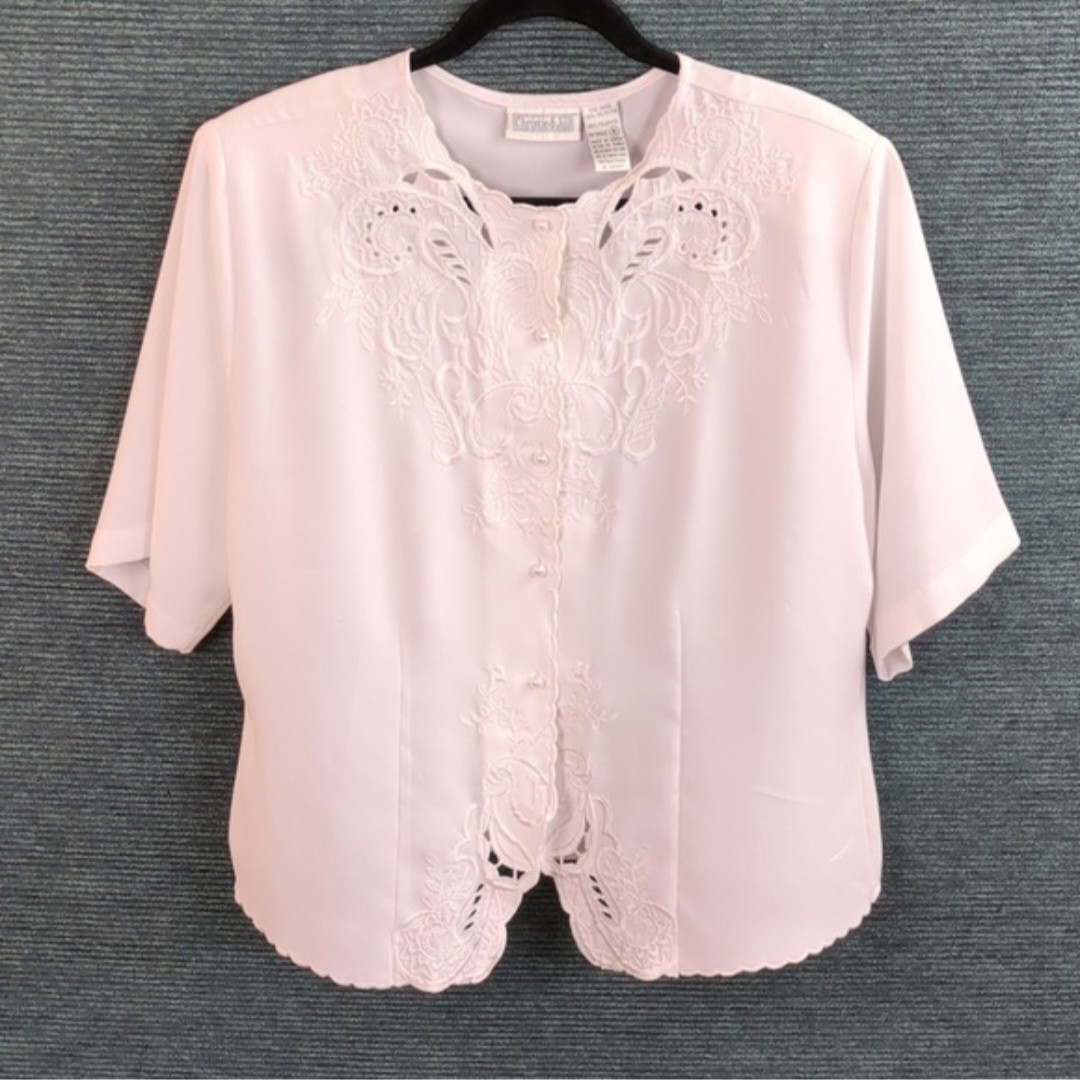 Christie & Jill Vintage ’80s Embroidered Eyelet White Blouse Made In Korea