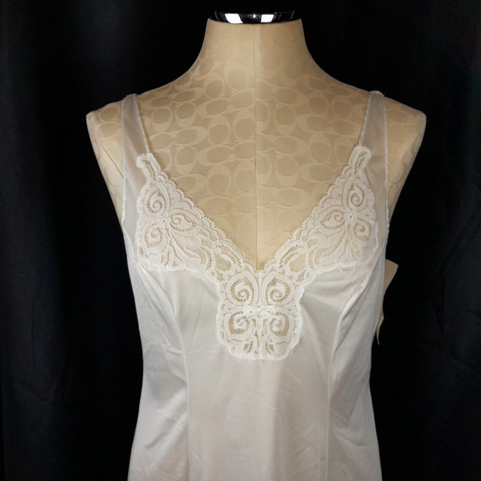 Bali Dress Slip Womens 34 White Lace Nightgown Lingerie Nylon Vintage Made USA