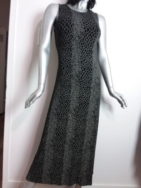 Ronni Nicole Women’s Sheath Maxi Dress Size 4 Sleeveless Black/White texture VTG