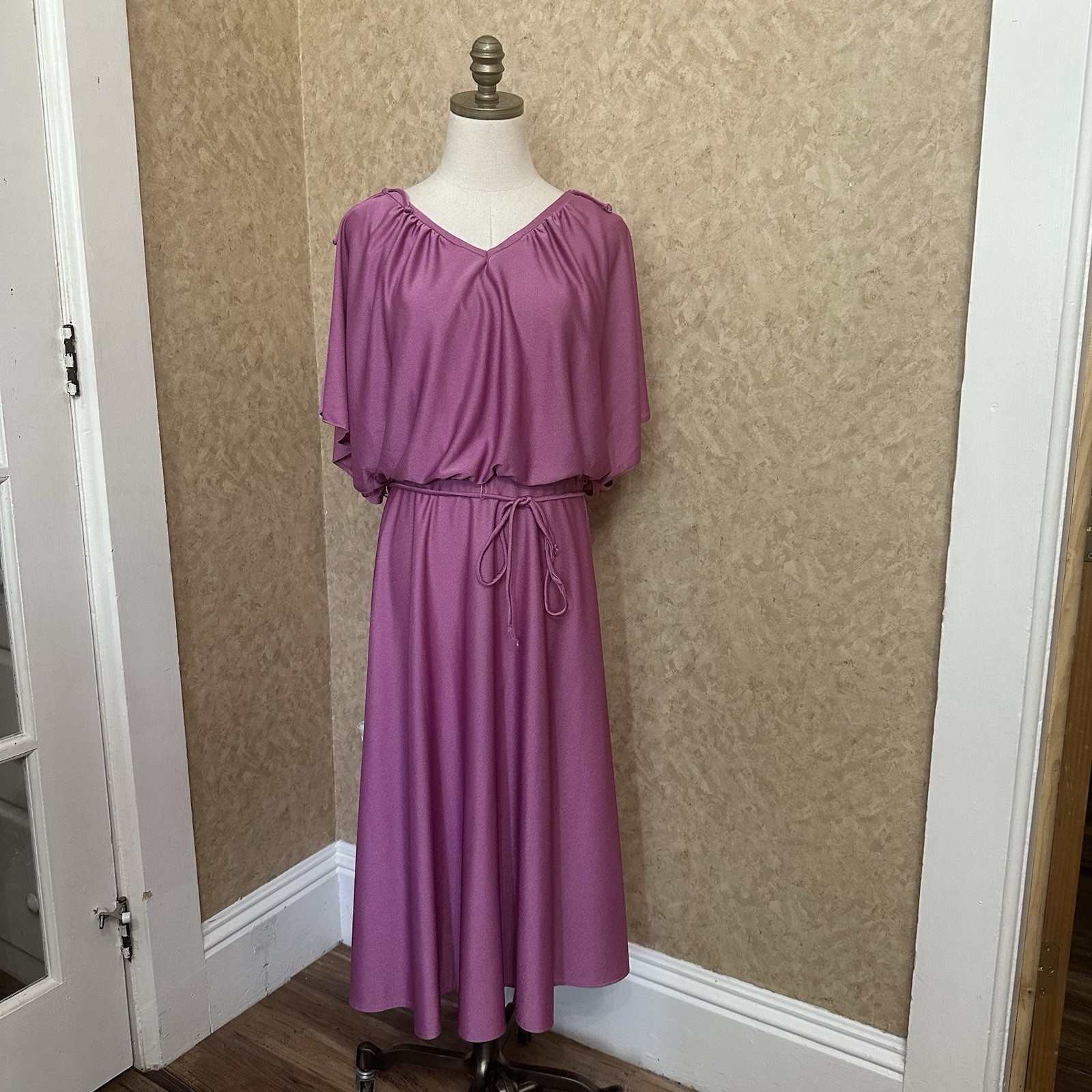 VTG 70s 80s Pink Mauve Satin Draped Slouchy Flutter Sleeve Belted Midi Dress