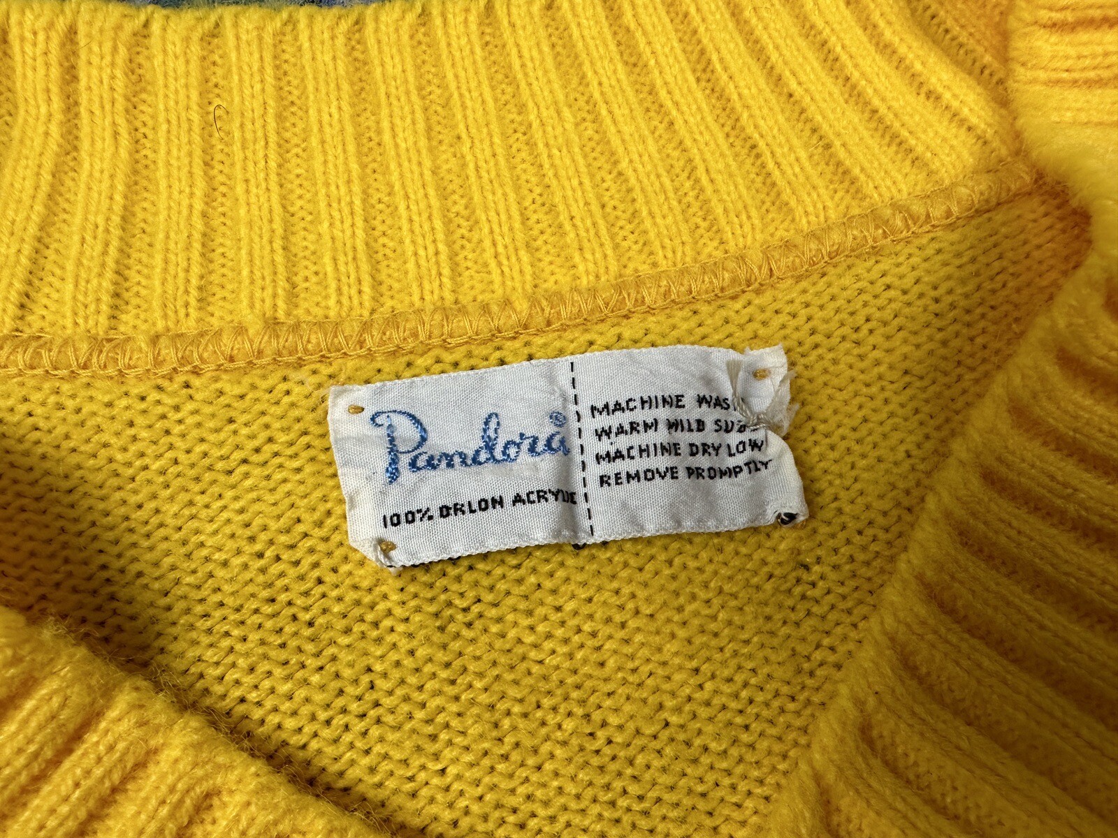 Vintage 60s Pandora Solid Bright Yellow V Neck Cottagecore Go Go Pop Sz Small