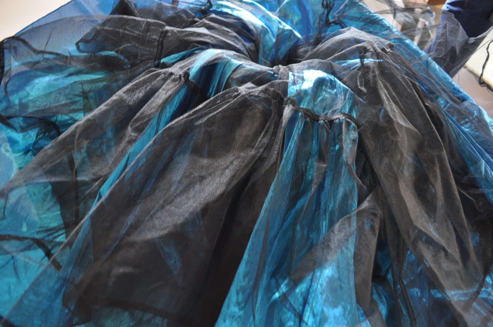 Vintage Zum Zum Prom Dress 1990s Blue Metallic size 7/8 Lamè with Sequins
