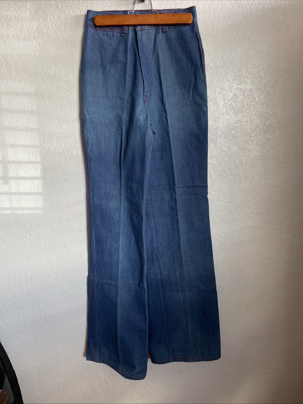 Vintage castle sq Jeans Womens 24” Waist Red Contrast Stitching Western 1970s