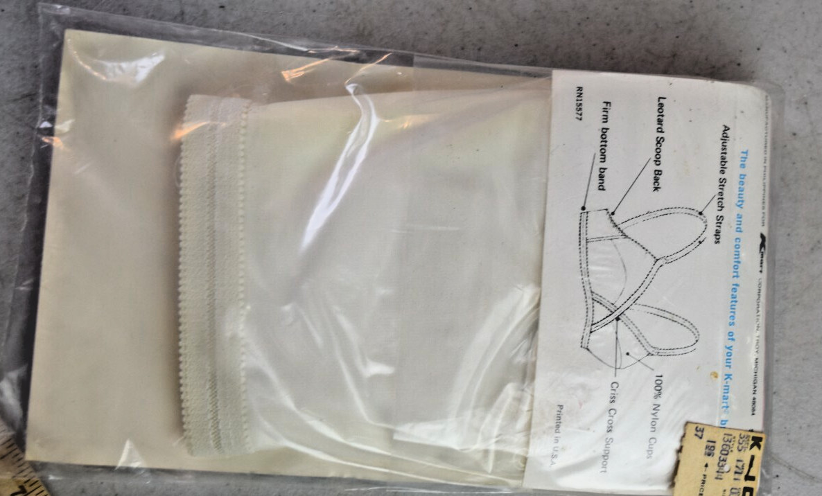 Vintage Kmart Full Figure Bra 44C White Nylon Criss Cross #1