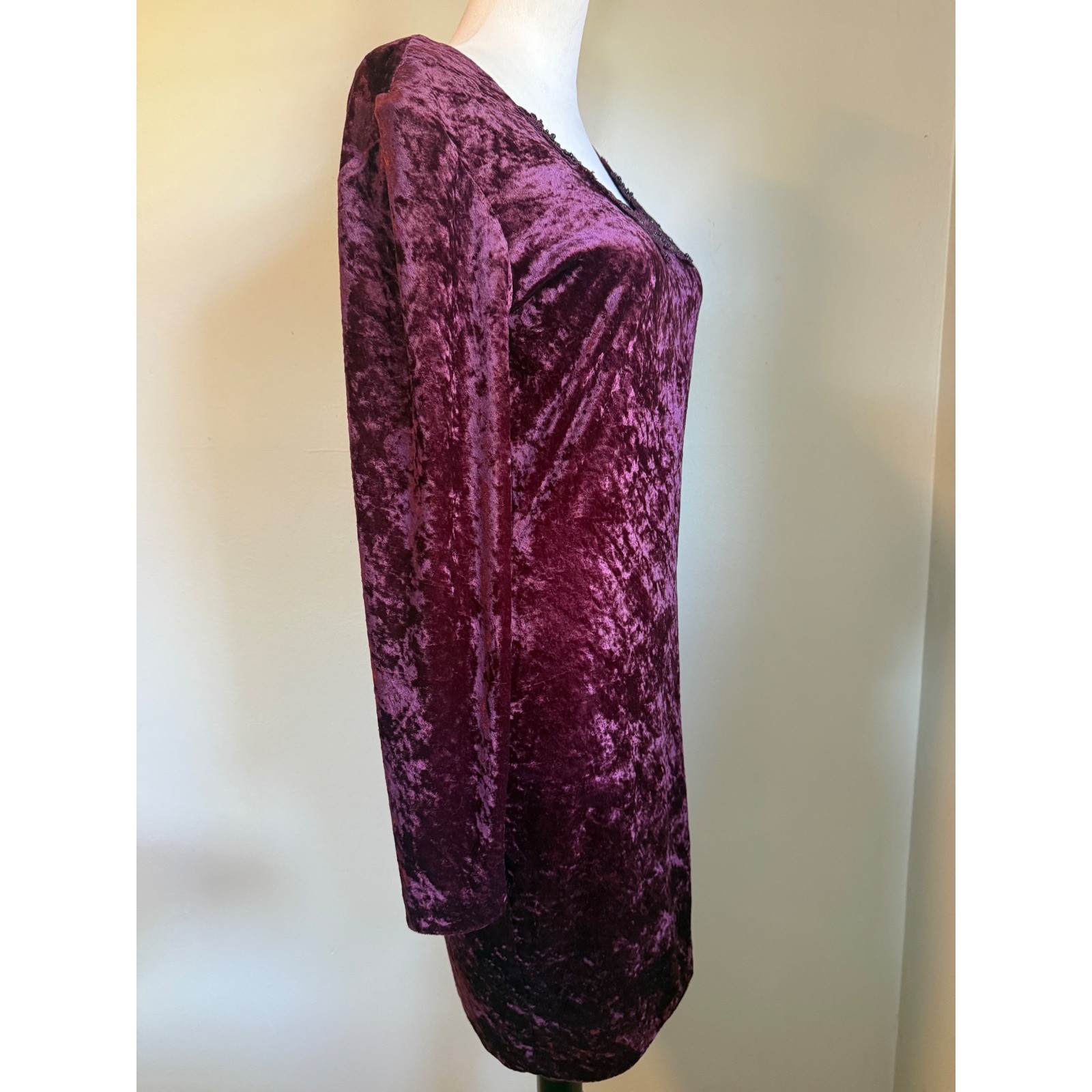 All ThatJazz Vintage 90s purple y Crushed Velvet Beaded Lace midi Dress M whimsi