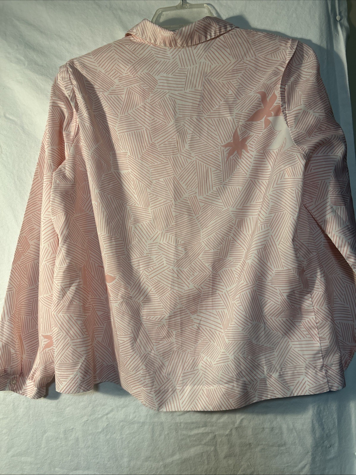 1970s Vintage Blouse Travables Of Dallas Pink And White Silky Feel L/XL