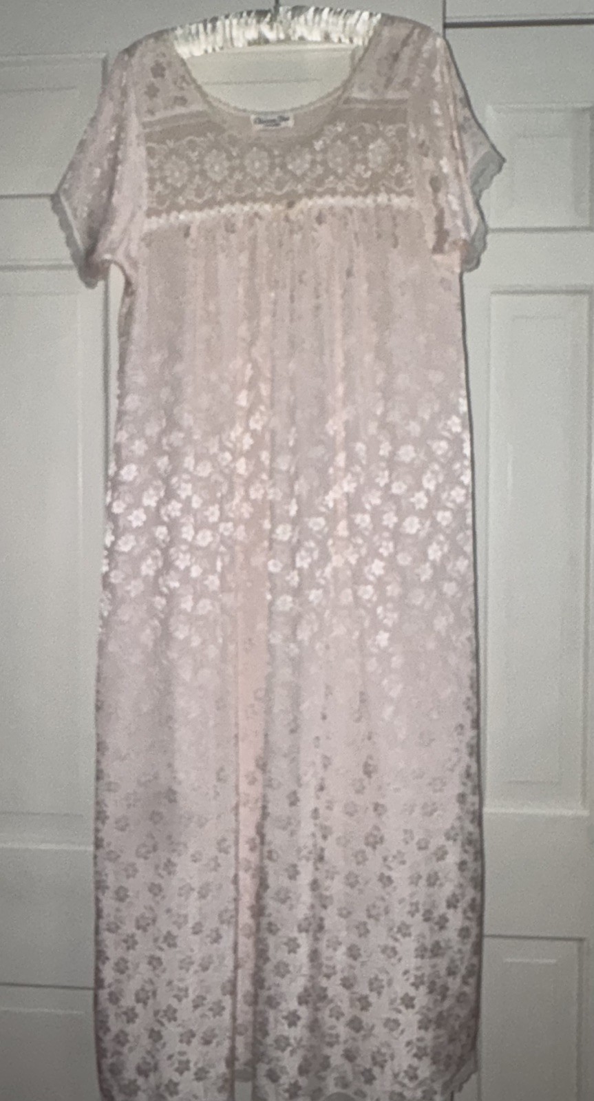 Vintage Christian Dior Pink Nightgown W/ Ivory Lace Trim – short sleeves