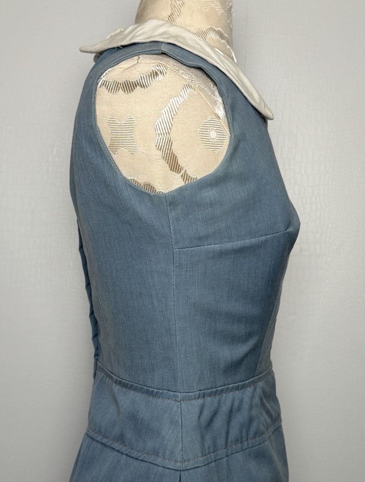 Vtg 1960s Peter Pan Collar Day Dress Blue Chambray Look Union Made XS