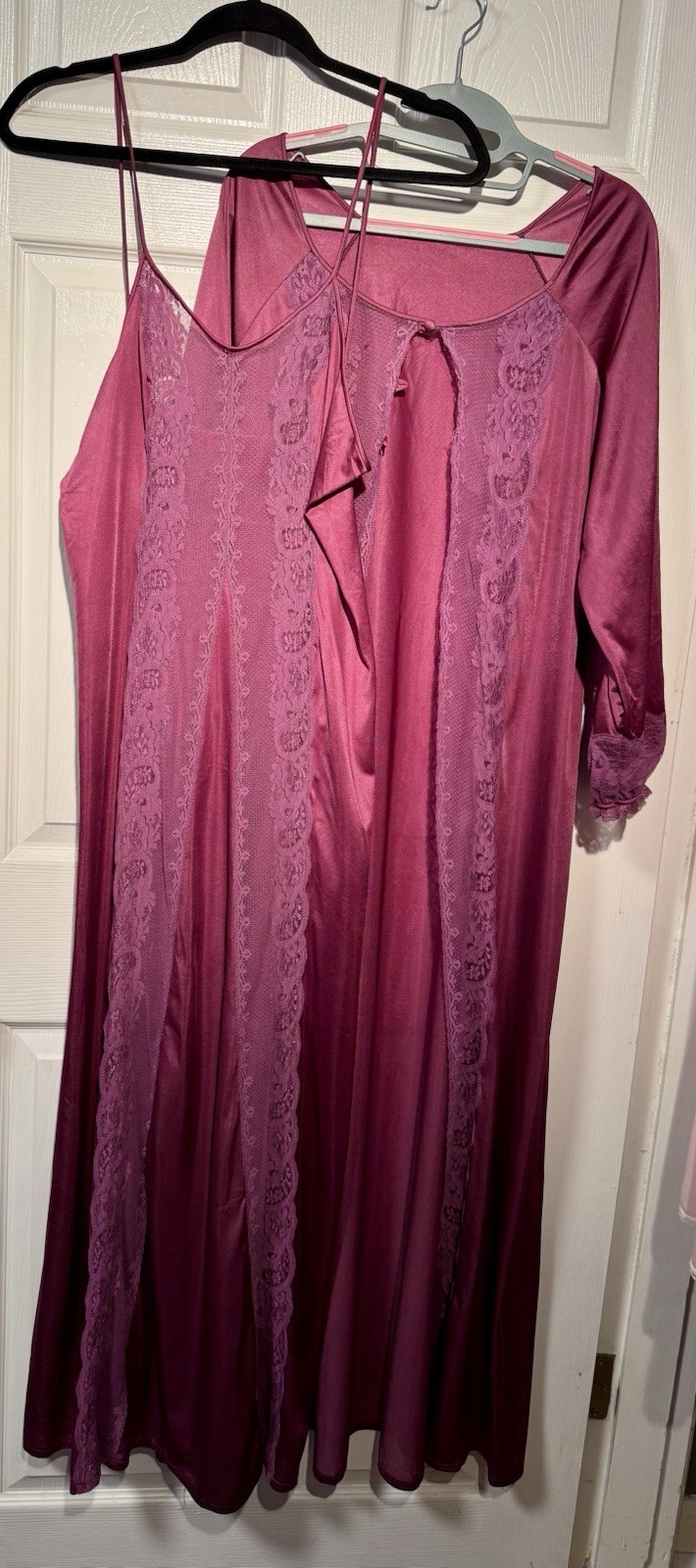 Vintage Henson Kickernick Peignoir Set Small S Satin Nightgown Robe USA Magenta