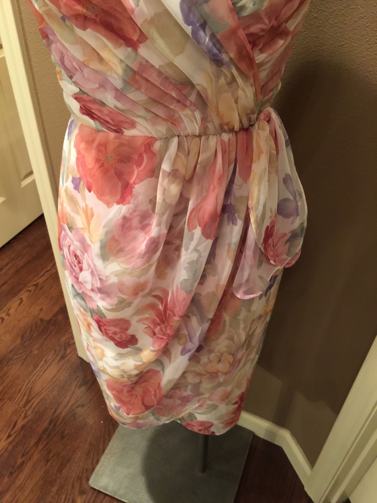 Frank Usher 10 M Floral Ruched Luxe Cottage Core Dress W Spaghetti Straps