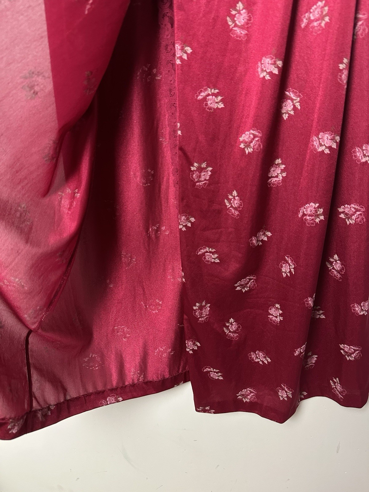 Vtg Tom Bezduda Barad & Co Long Robe Red Floral Union Made USA 70s Nylon Lace PS