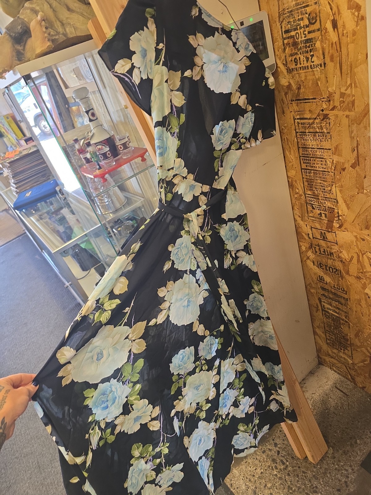 Vintage 70’s Malibu Media Floral Wrap Dress