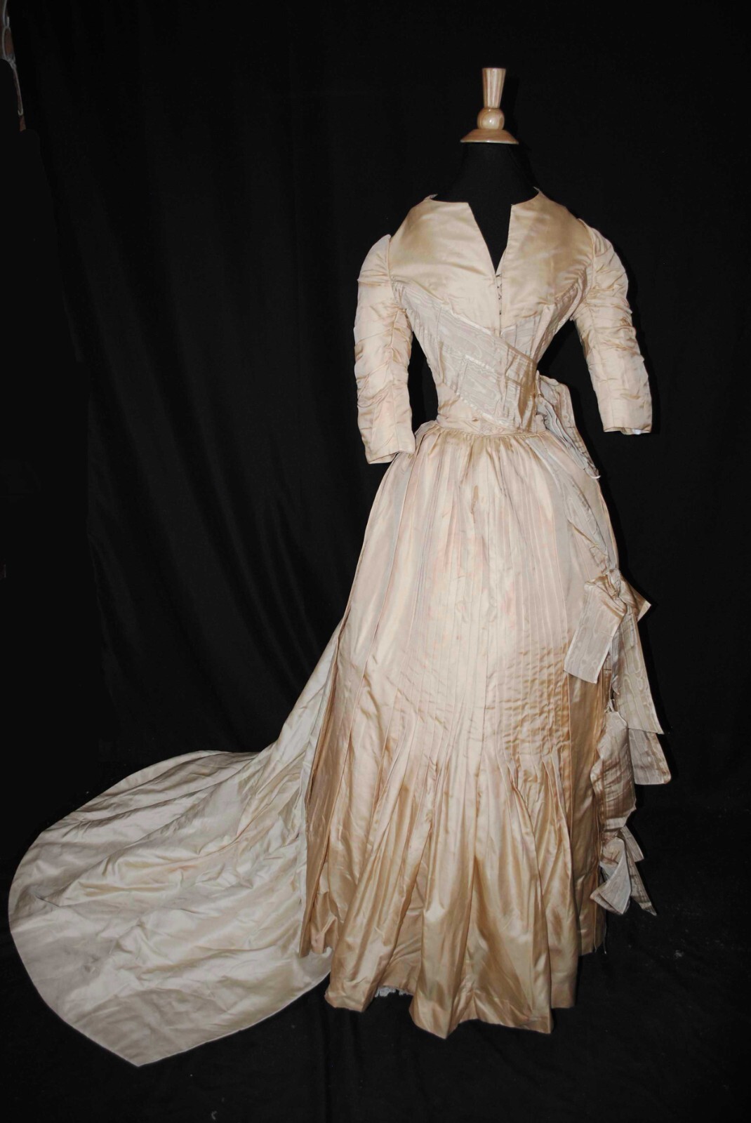 VICTORIAN FOUR PIECE BUSTLE WEDDING GOWN TRAINED, c1860s