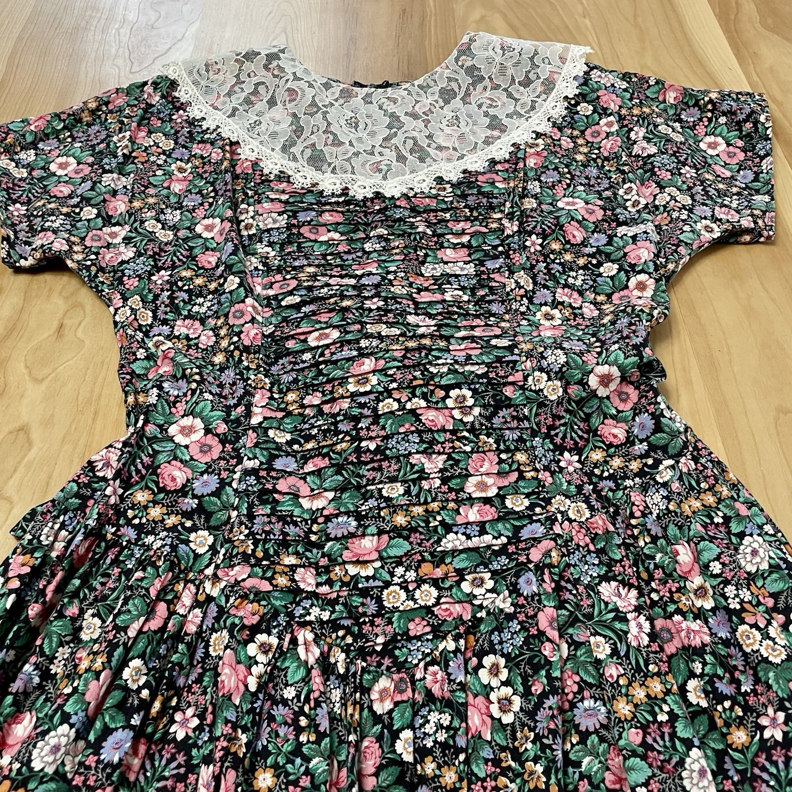 Vintage 90s Jamie Floral Lace Collar Drop Waist Cottagecore Midi Dress