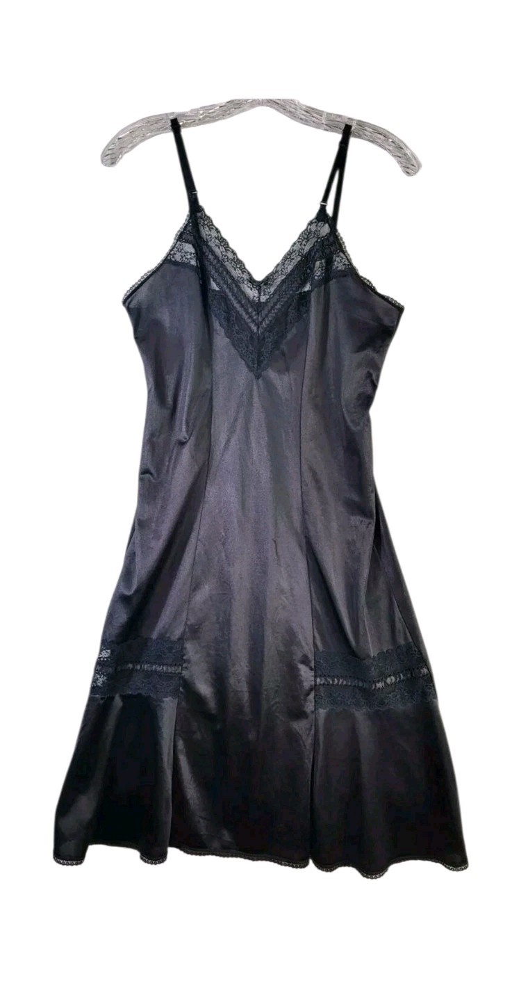 Vtg Ashley Taylor Slip Dress Women’s Black Silk Lace Trim Gown 36/38 Medium READ